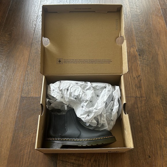 Dr. Martens Kid's Collection 2976 Junior Chelsea Boot (Little Kid/Big Kid) Sz 13 - Picture 3 of 11